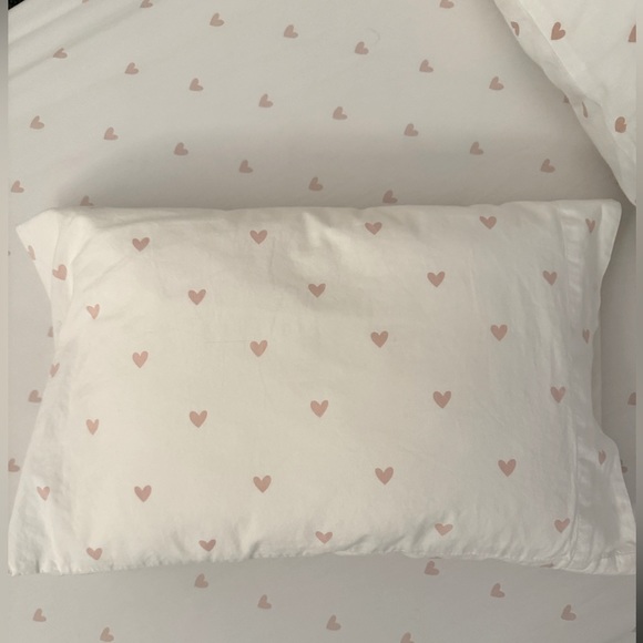 Crate & Kids Pattern Play Heart Crib / Toddler sheet set - Picture 4 of 5